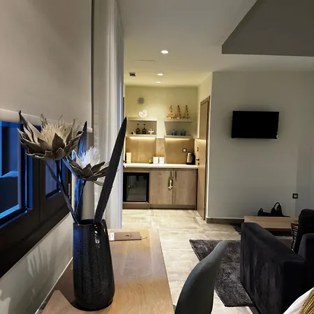 Noelle Mountain كالافريتا