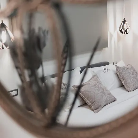 Noelle Mountain كالافريتا